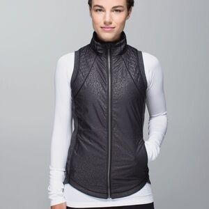 Lululemon Rebel Runner Vest | Petal Camo Embossed Black
